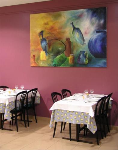 Athene 3* суреті