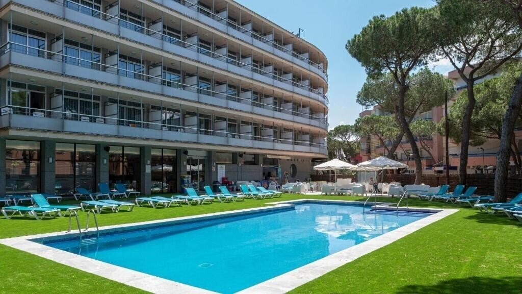 Monterrey - Platja D'Aro 3* қонақ үйі