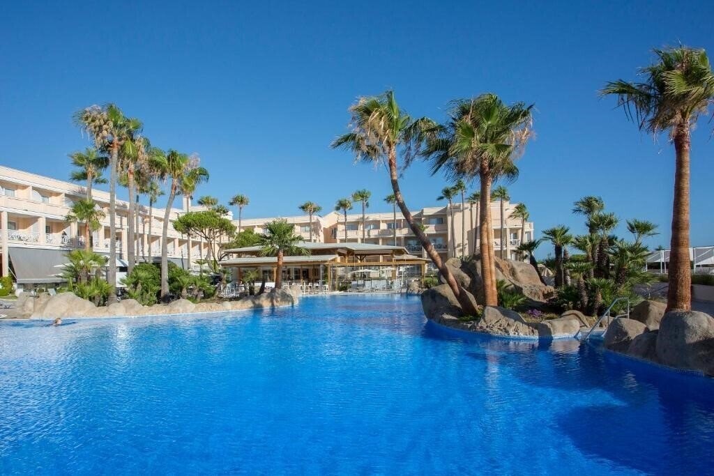 Tui Blue Hipotels Playa La Barrosa 4* қонақ үйі