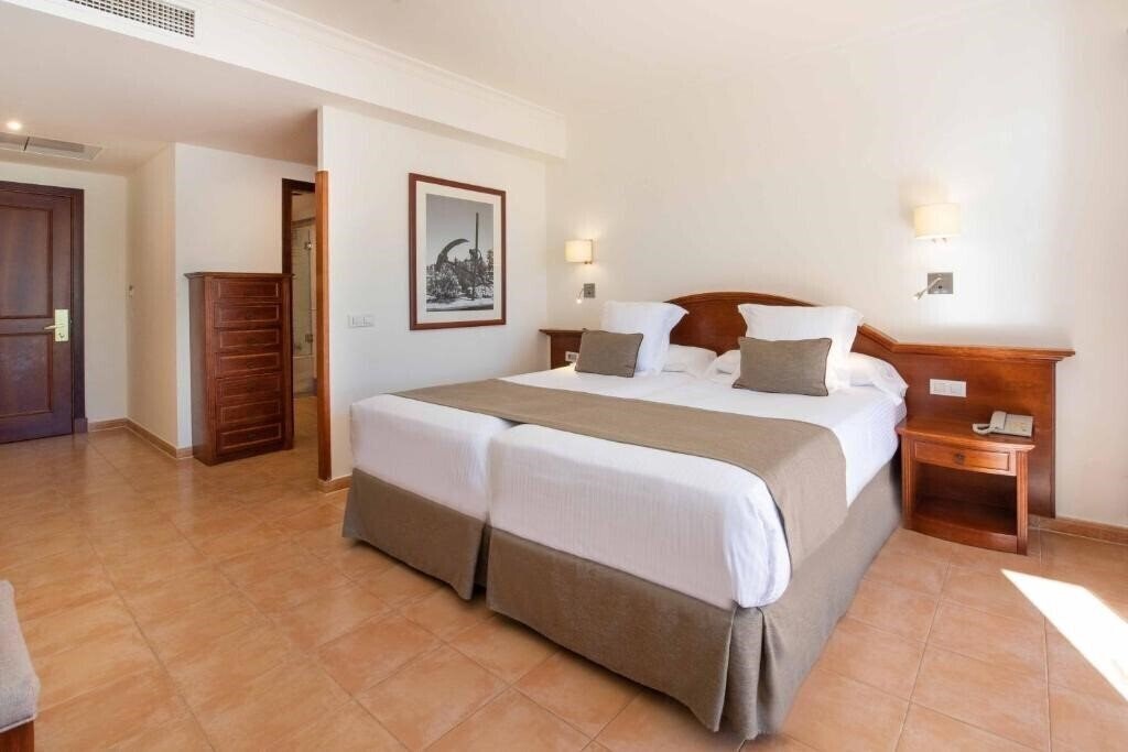 Изображение Valentin Sancti Petri 4*