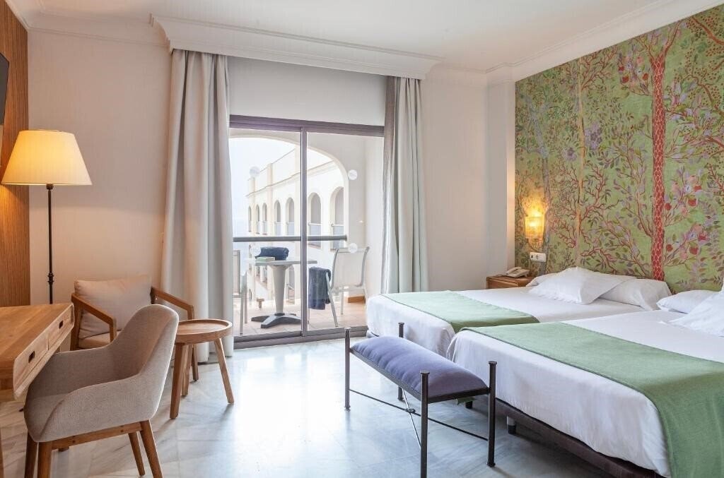 Фото Duque De Najera 4*