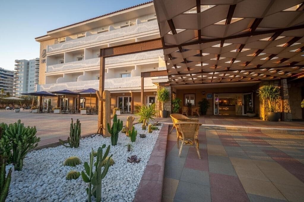 Изображение Pato Rojo Punta Umbria 3*