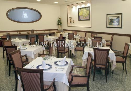 Tryp Santiago 4* қонақ үйі