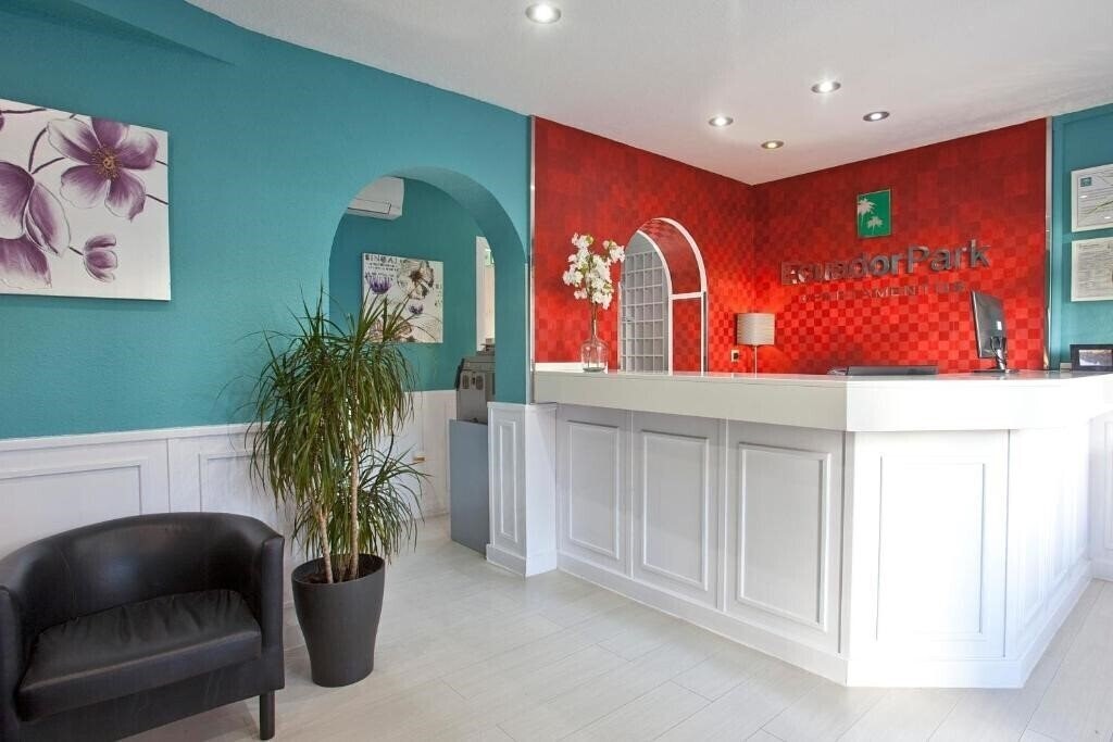 Фотография Apartamentos Ecuador Torremolinos 2*