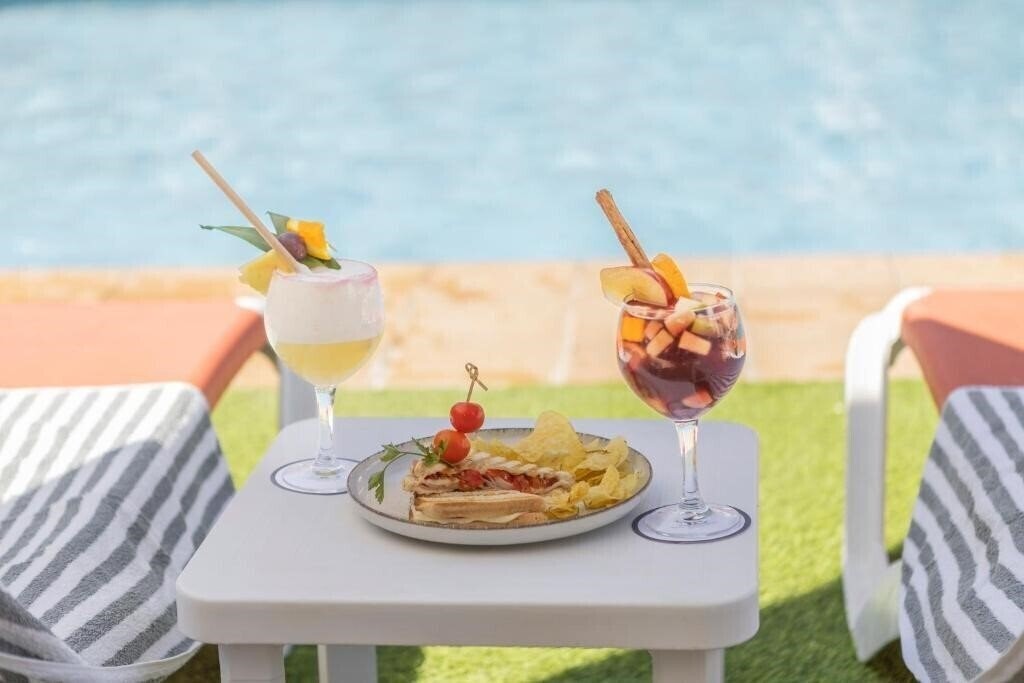 Itaca Fuengirola 3* фотосуреті