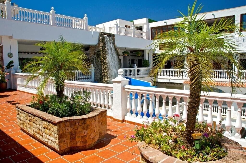 Отель Las Rampas 3*