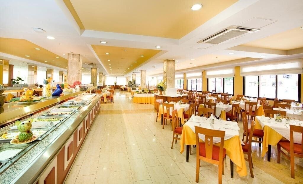 Hotel Monarque Cendrillon 3* суреті