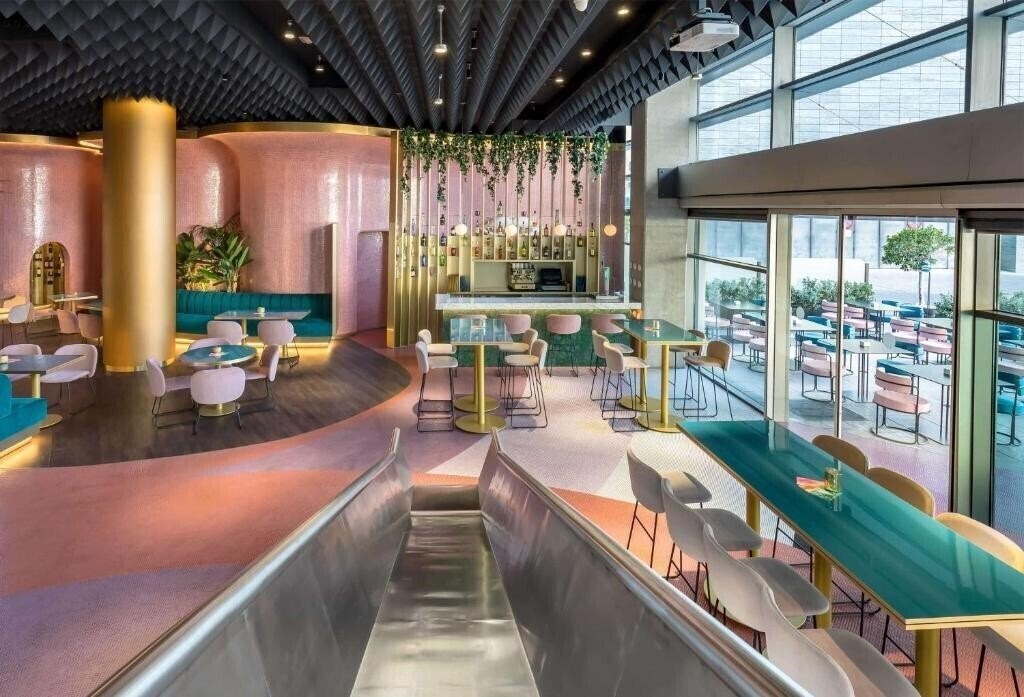 Отель Barcelo Malaga 4*