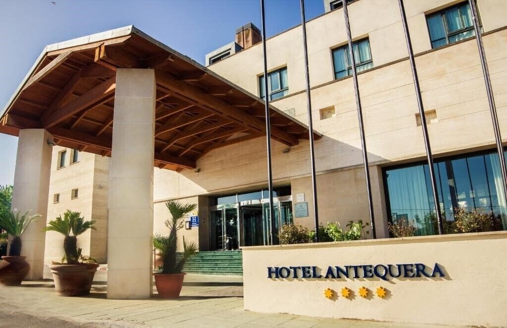 Фотография Antequera By Checkin 4*
