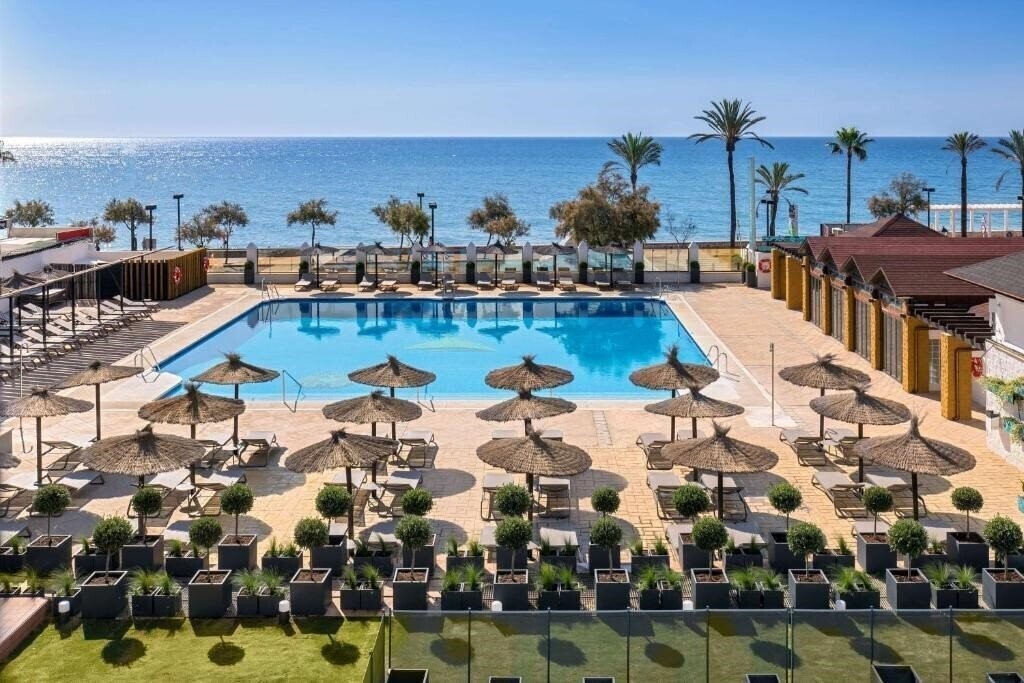 Отель Occidental Fuengirola 4*