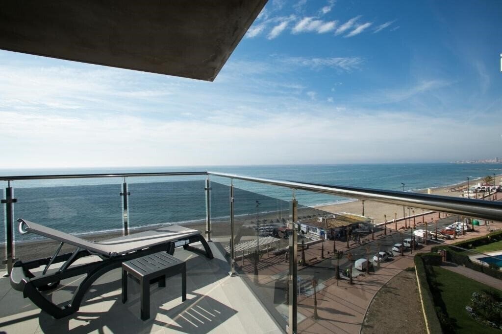 Apartamentos Fuengirola Playa 3* қонақ үйі
