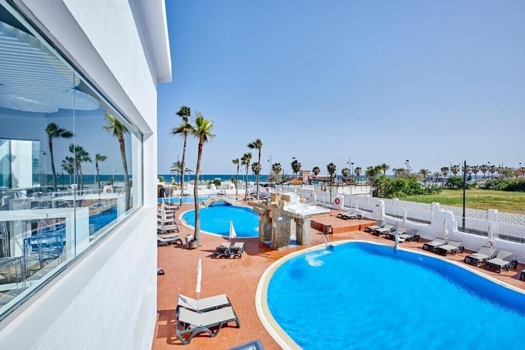 Фото Ibersol Torremolinos Beach (ex. Marconfort Costa Del Sol) 4*
