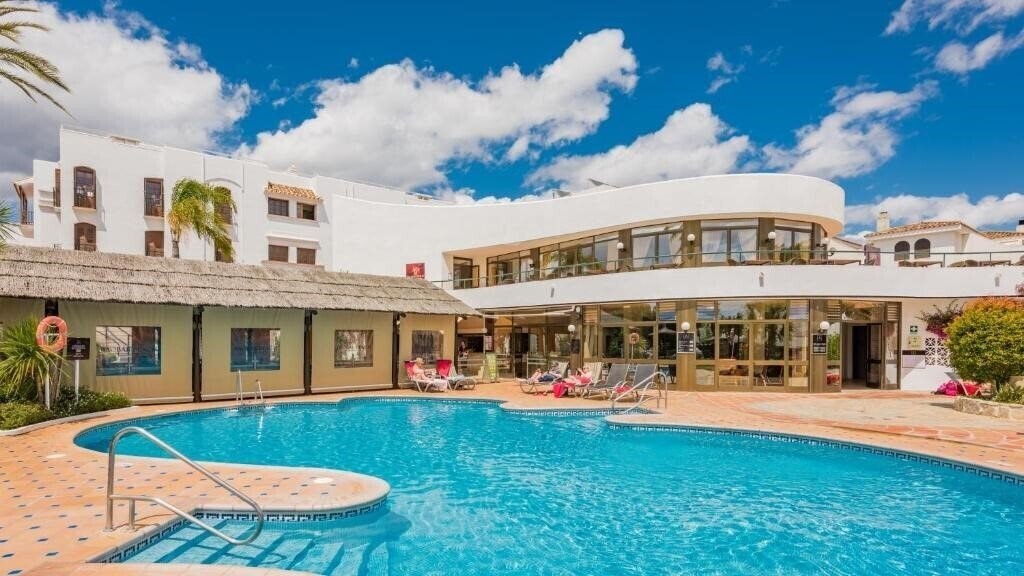 Macdonald Villacana Club 3* қонақ үйі