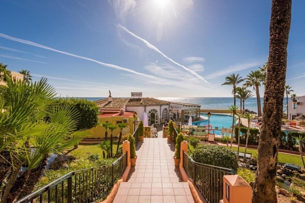 Macdonald Dona Lola Resort 3* фотосуреті