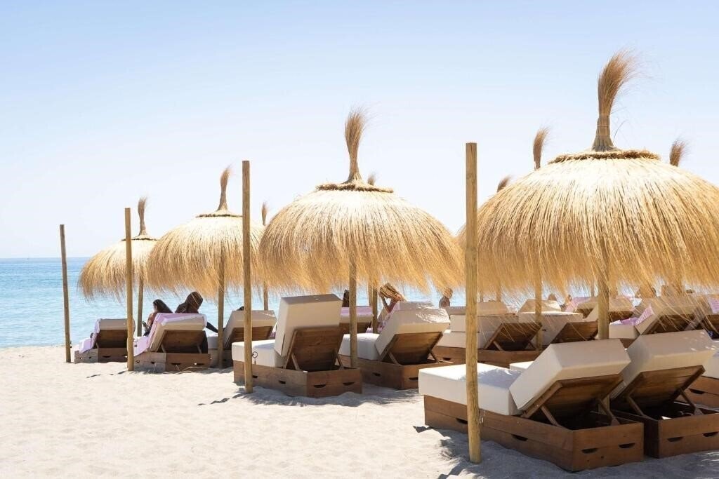 Higueron Curio Collection By Hilton (ex. Doubletree By Hilton Resort & Spa Reserva Higueron) 5* суреті