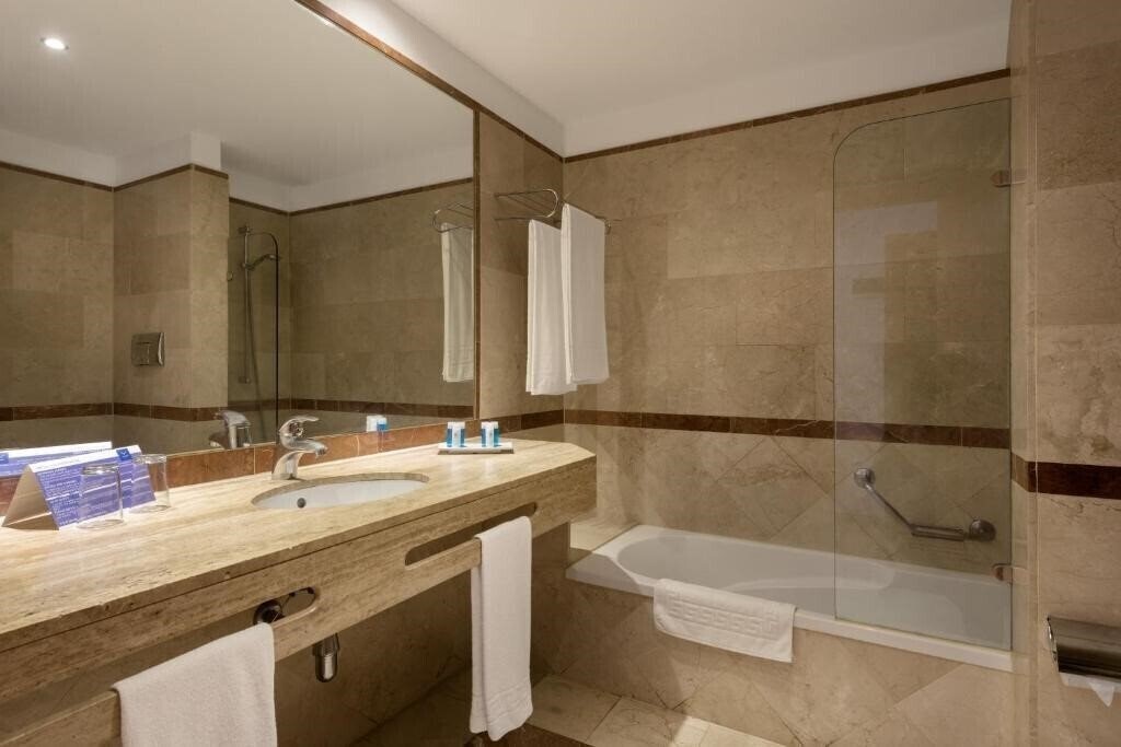 Фотография VIK Gran 4*