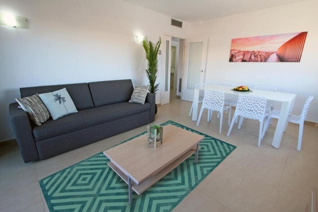 Salou Mediterraneo Apartments 2* суреті