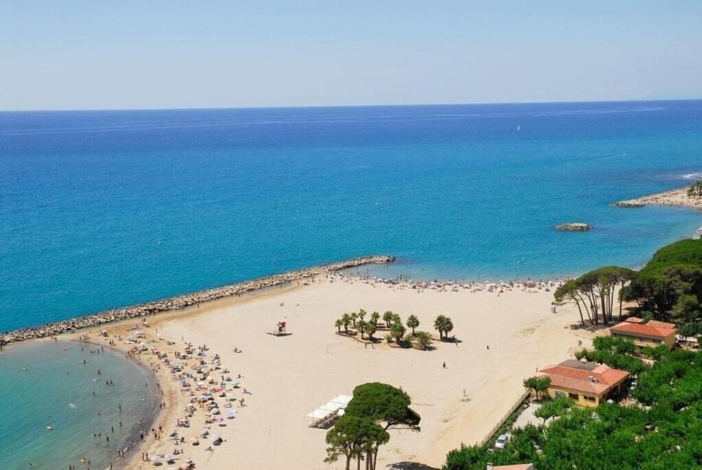 Отель Austral 3*