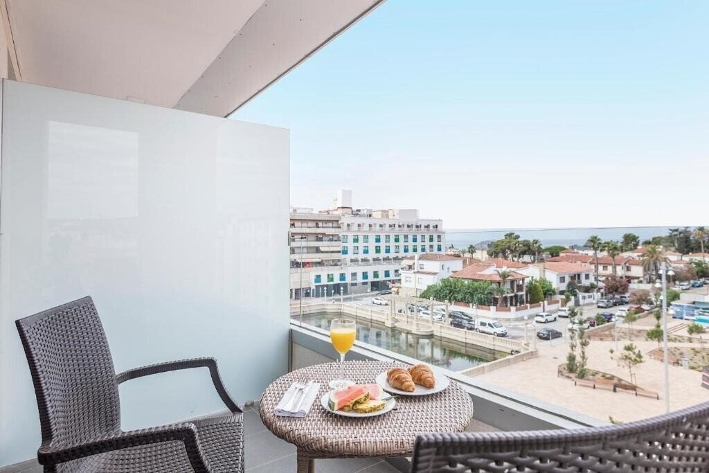 Balneario Termaeuropa Playa De Coma-Ruga 4* суреті