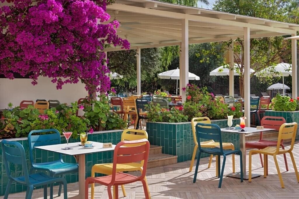 Отель Cambrils Playa Hotel 3*