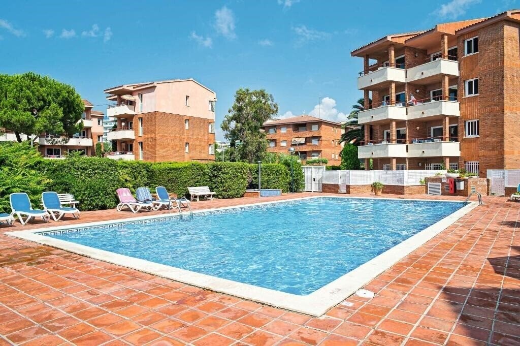 Отель Pierre & Vacances Residence Comarruga 3*