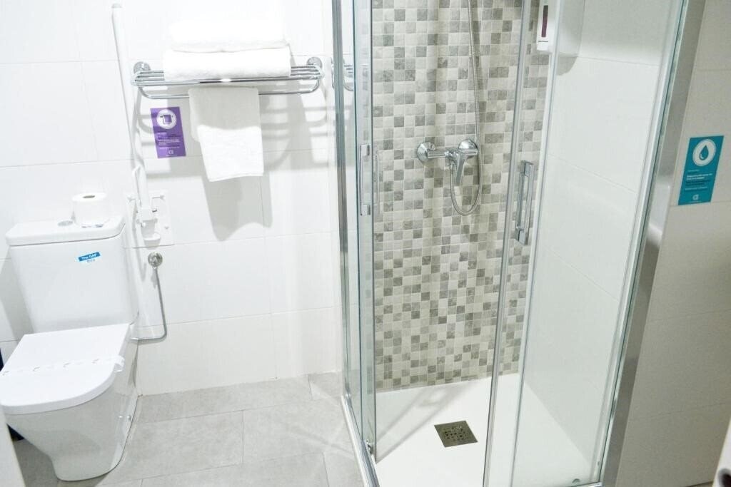 Hostal Alda Puerta Coruna 3* суреті