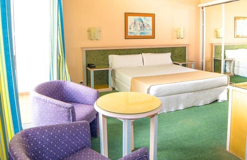 Beatriz Costa & SPA 4* суреті