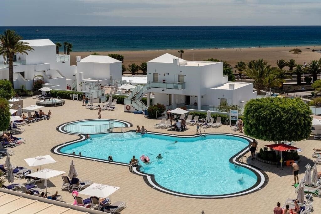 Отель Lanzarote Village 4*