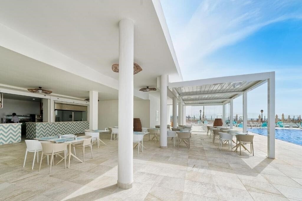 Las Costas 4* суреті