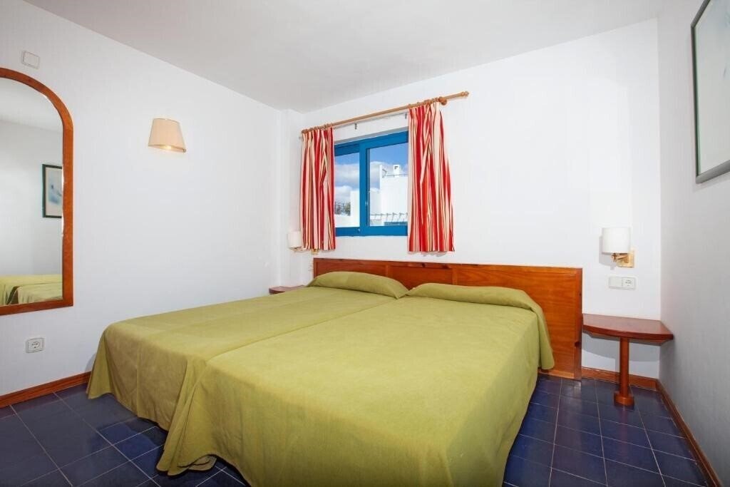 Фото Costa Mar (Puerto Del Carmen) 3*