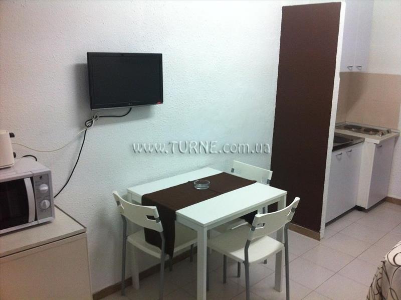 Ar Monjardi Apt апартаменты фотосуреті