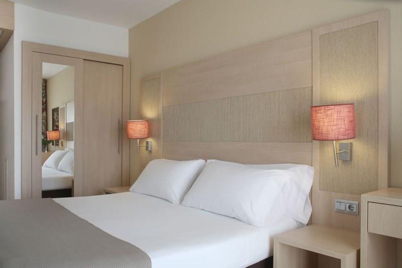 Augusta Club 4* суреті