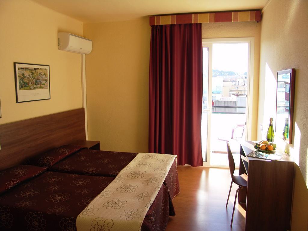 Golden Sand Lloret 3* қонақ үйі