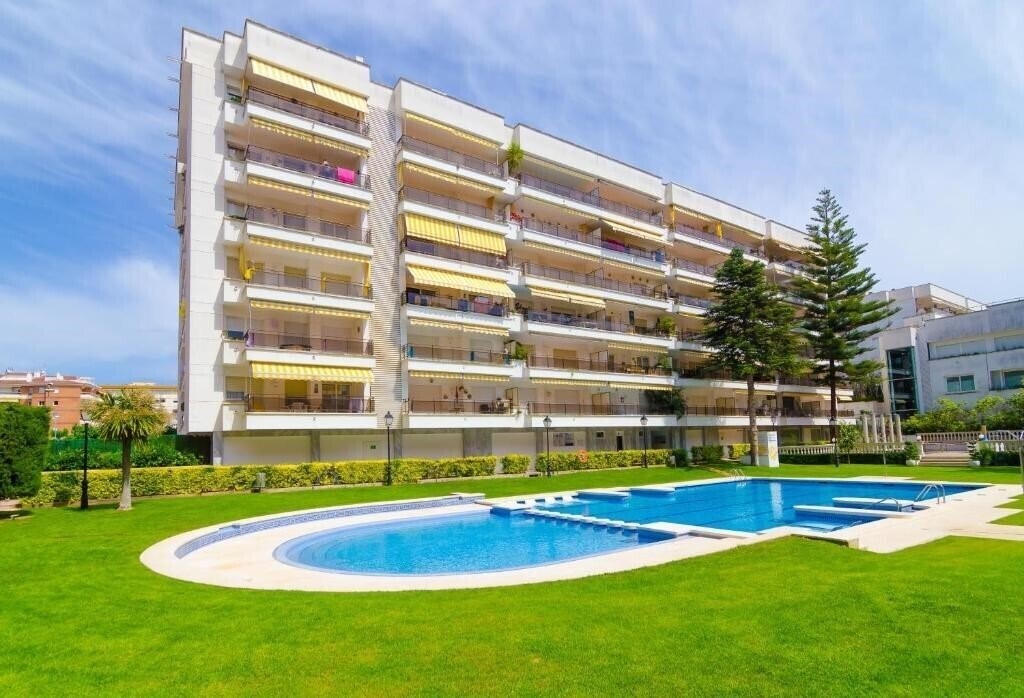 Apartamentos Alva Park 3* қонақ үйі