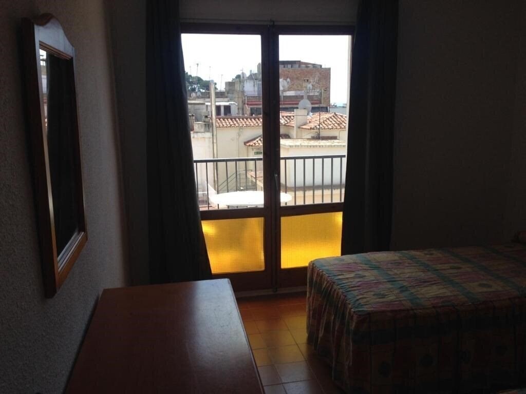 Juan Ramon 1* қонақ үйі