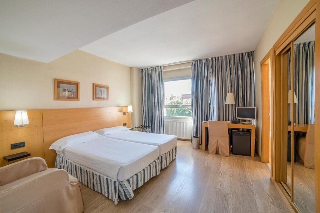 Фото Infanta Mercedes 2*