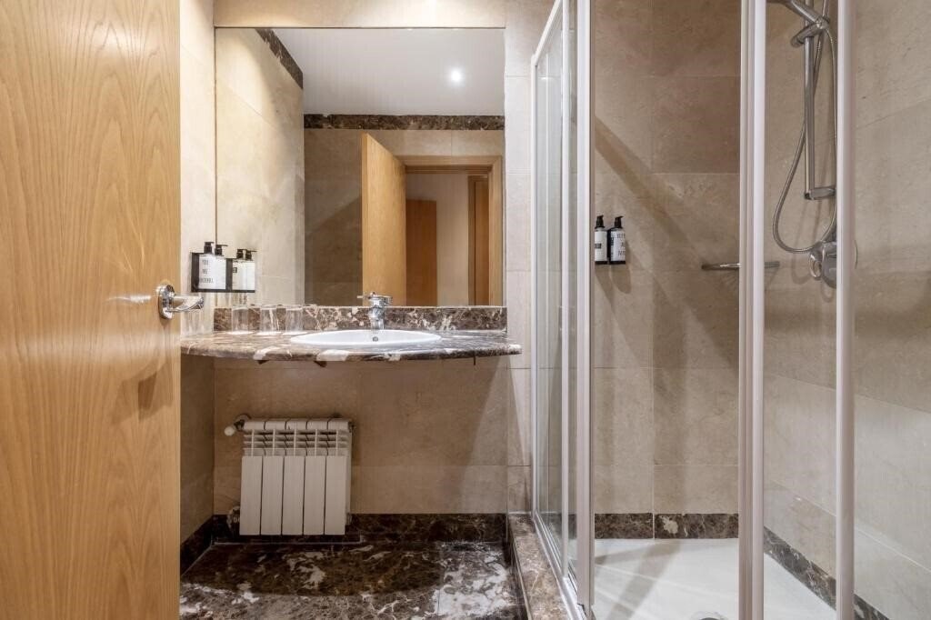 Nh Leganes 3* фотосуреті