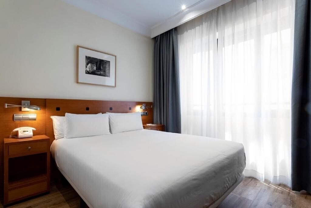 Petit Palace Cliper Gran Via 3* қонақ үйі