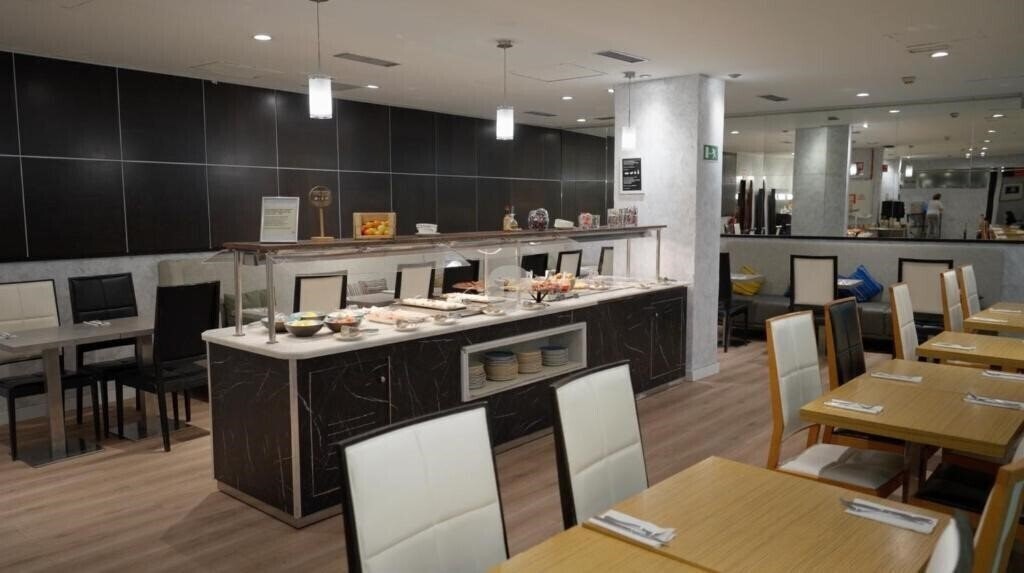 Petit Palace Cliper Gran Via 3* суреті