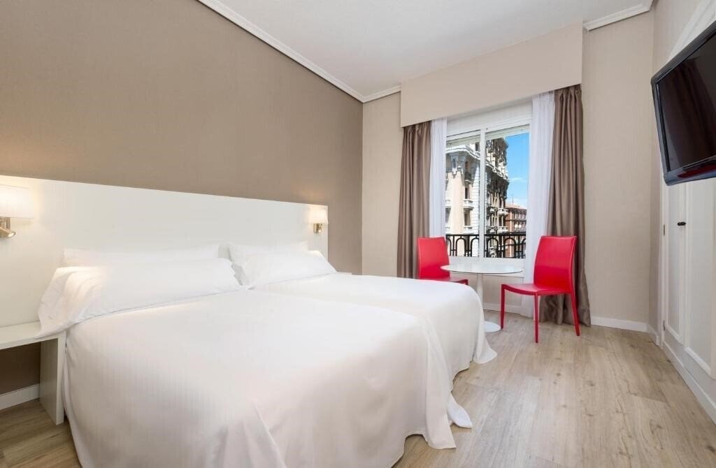 Hotel Madrid Gran Via 25 (ex. Tryp Gran Via) 3* фотосуреті