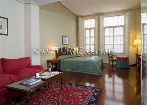 Tryp Ambassador 5* суреті