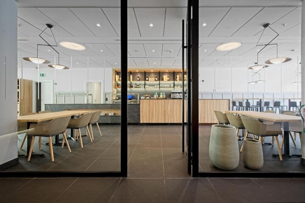 Отель Dwo Yuste Alcala 3*