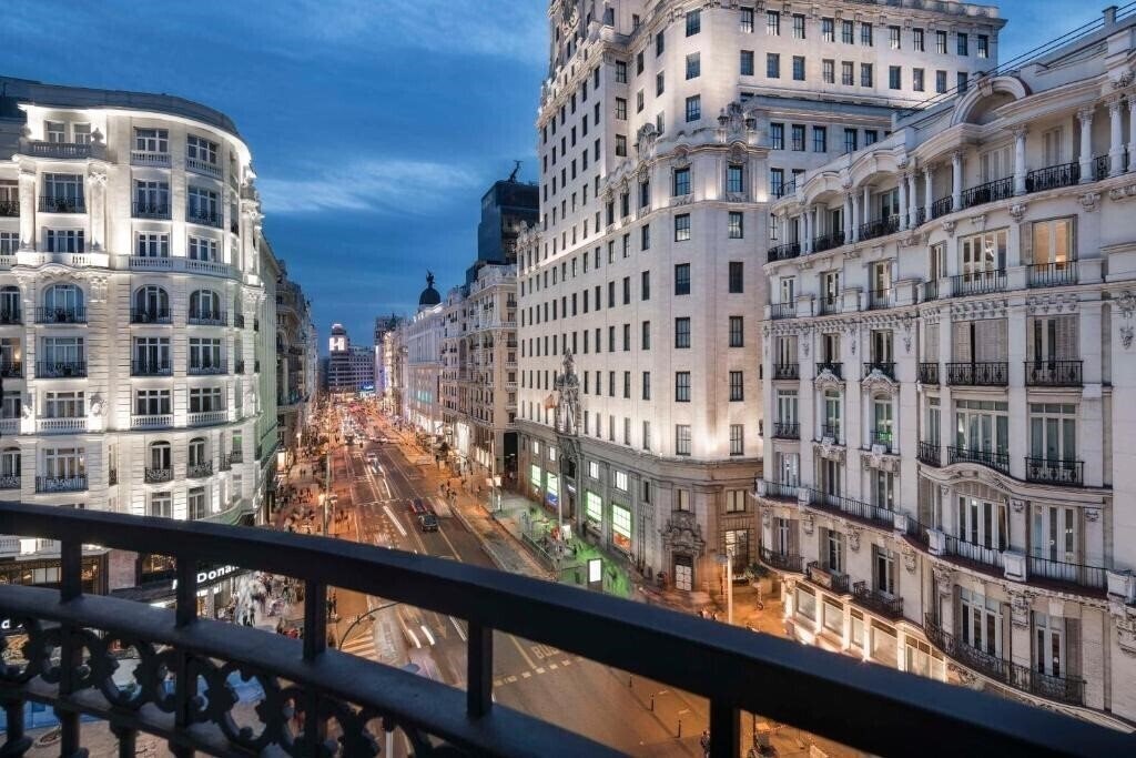 Nh Collection Madrid Gran Via 4* қонақ үйі
