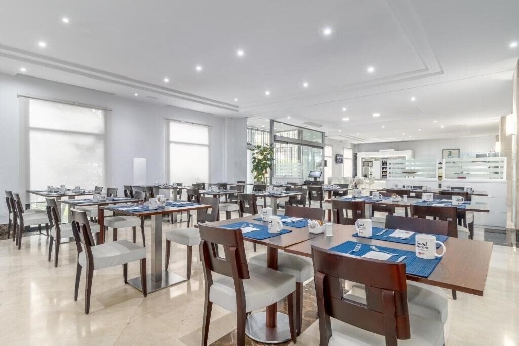 Картинка NH Pozuelo Ciudad De La Imagen 3*