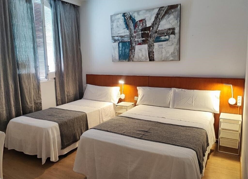 Фотография Hostal Cervantes 2*
