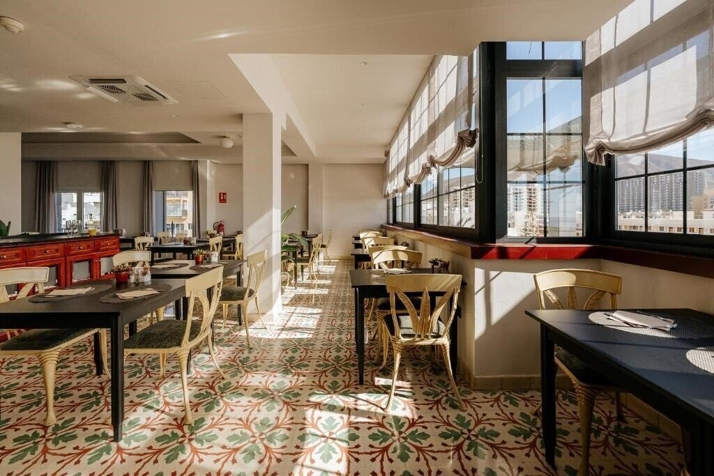 Изображение Labranda Reveron Plaza (Adults Only) 4*