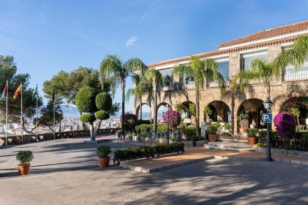 Parador De Malaga. Gibralfaro 4* суреті