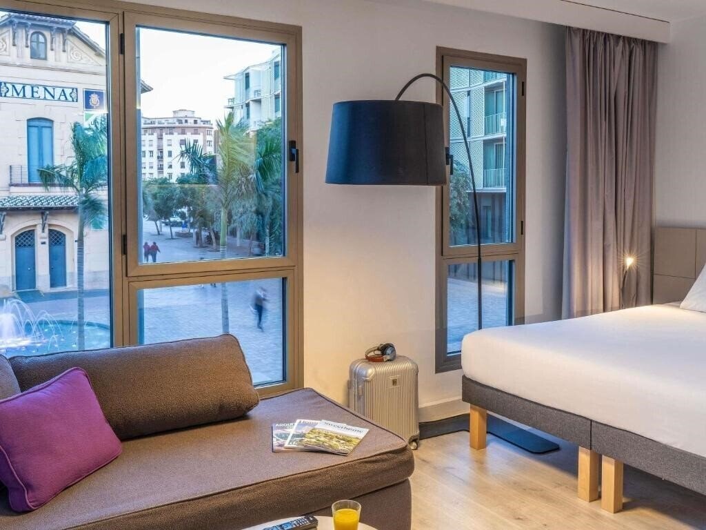 Novotel Suites Malaga Centro 4* суреті