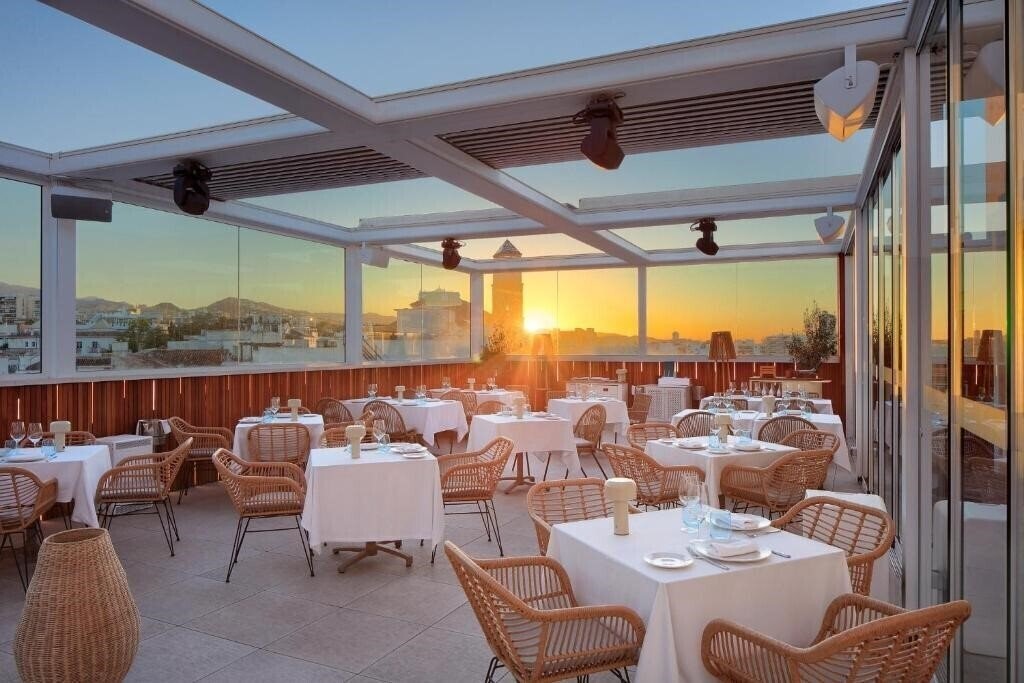 Фото Óbal Hotel Marbella (ex. San Cristobal) 3*