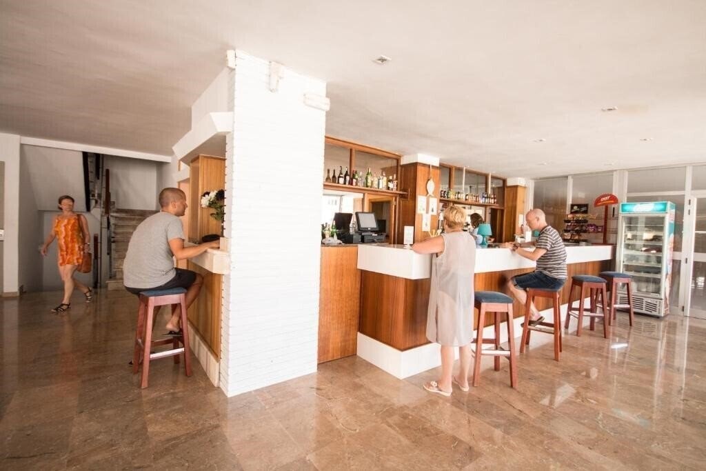 Amic Miraflores 3* фотосуреті